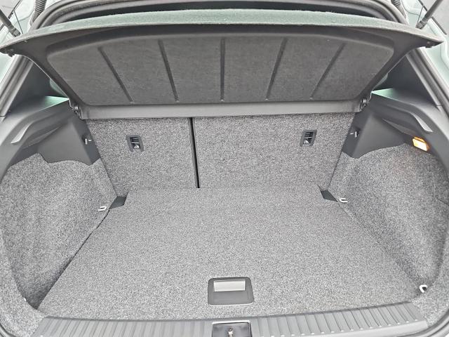 Seat Arona 1.5 TSI 110 kW FR DSG 5JGar Tech-Paket Keyless 
