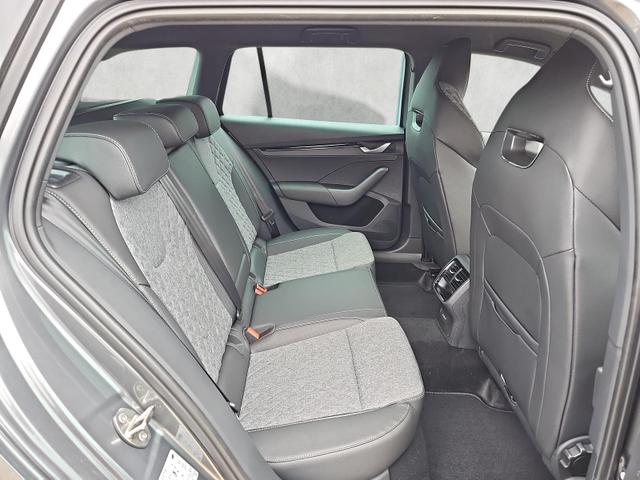 Skoda Octavia Combi 2.0 TDI 110 kW Sportline DSG AHK elHeckkl 