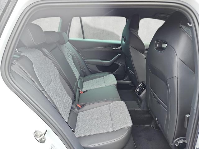 Skoda Octavia Combi 2.0 TSI 150 kW 4x4 Sportline DSG / Matrix 