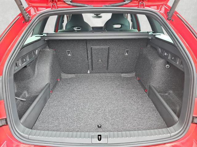 Skoda Octavia Combi 2.0 TSI DSG 150 kW 4x4 Sportline AHK Kessy 