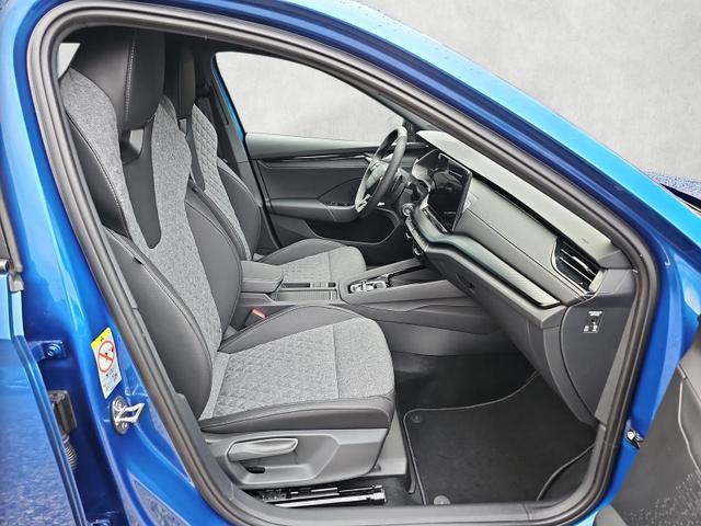 Skoda Octavia Combi 1.5 TSI mHEV 110 kW Sportline eTSI DSG Matrix 4JGa 