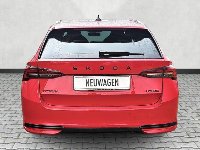 Skoda Octavia Combi 1.5 TSI mHEV 110 kW Sportline eTSI DSG Pano AHK 
