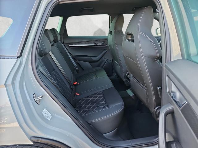 Skoda Karoq Sportline 1.5 TSI DSG 360Grad AHK schwenkb 