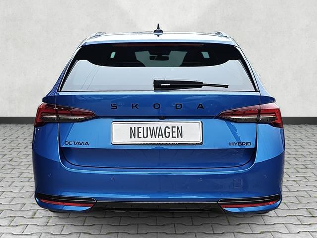 Skoda Octavia Combi 1.5 TSI mHEV 110 kW Sportline eTSI DSG Pano AHK 