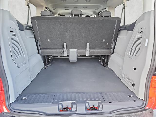 Ford Transit Custom 320 L2 FWD Trend Combi 2.0 EB 8 Sitz AHK 