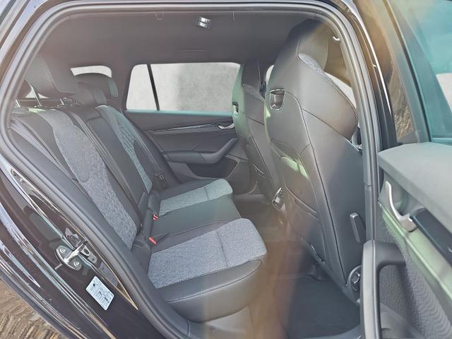 Skoda Octavia Combi 2.0 TSI 150 kW 4x4 Sportline DSG / Matrix 
