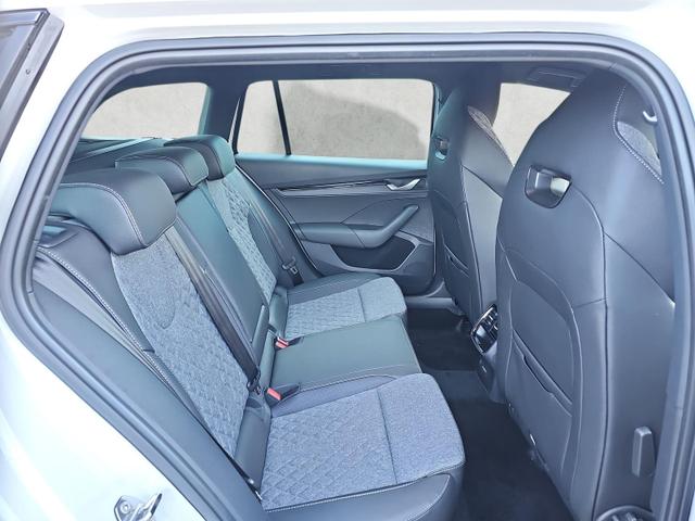 Skoda Octavia Combi 1.5 TSI mHEV 110 kW Sportline eTSI DSG Matrix AHK 