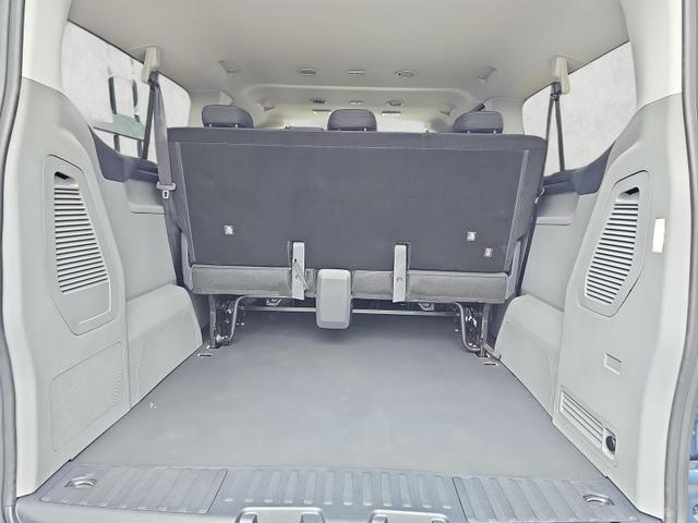 Ford Transit Custom 320 L2 FWD Trend Combi 2.0 EB 9 Sitzer 