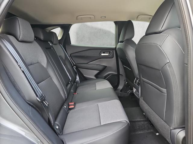 Nissan Qashqai 1.3 DIG-T X-Tronic N-Connecta / Winterp 