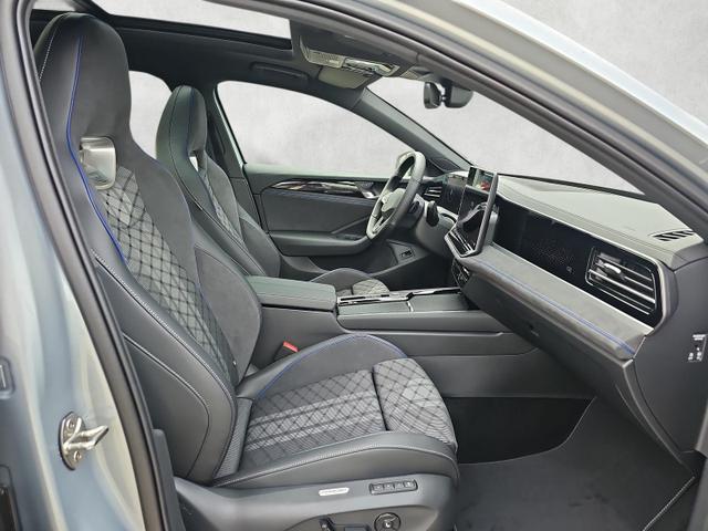 Volkswagen Passat Variant 2.0 TDI 142 kW 4Motion R-Line DSG 4M Pano AHK 