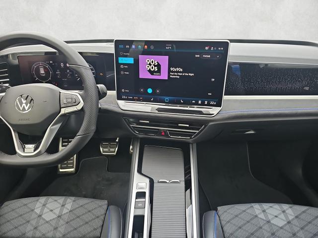 Volkswagen Passat Variant 2.0 TDI 142 kW 4Motion R-Line DSG 4M Pano AHK 