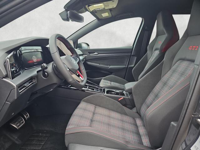 Volkswagen Golf 2.0 TSI 195 kW GTI DSG BlackStyle IQ.Light Kamera 