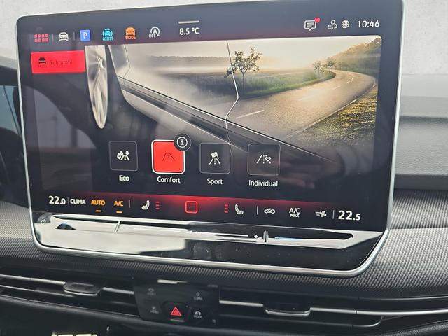 Volkswagen Golf 2.0 TSI 195 kW GTI DSG BlackStyle IQ.Light Kamera 