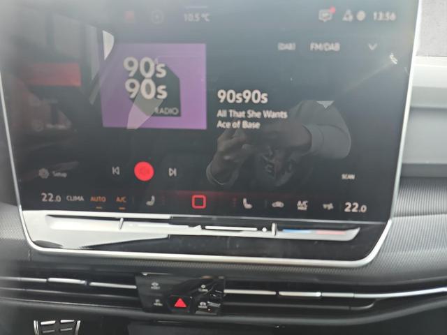 Volkswagen Golf 2.0 TSI 195 kW GTI DSG IQ.Light 19Zoll Pano Kamera 