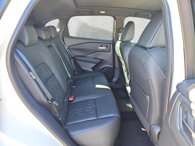 Nissan Qashqai 1.3 DIG-T X-Tronic Tekna Winterpaket 