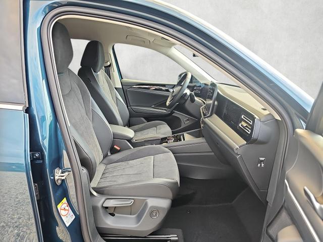 Volkswagen Tiguan 2.0 TDI 110 kW Elegance DSG IQLight HUD AreaView 