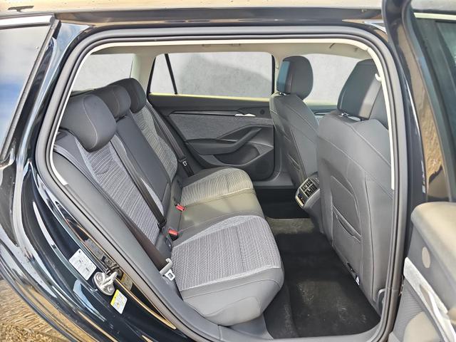 Skoda Superb Combi 2.0 TDI 110 kW Selection DSG Nav AHK Kessy 