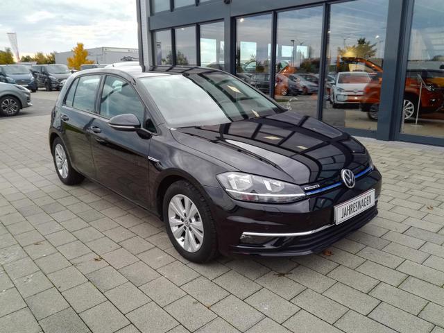 Volkswagen Golf 1.5 TSI Comfortline Navi / ACC Kamera 