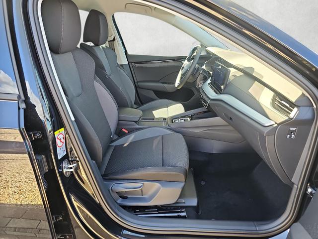 Skoda Octavia Combi 1.5 TSI mHEV 110 kW Selection eTSI DSG / AHK schw. 