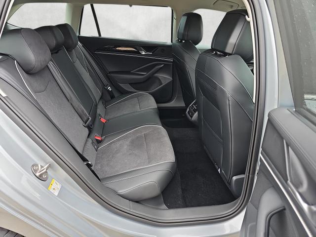 Volkswagen Passat Variant 2.0 TDI 110 kW Elegance DSG IQ.Light AHK 