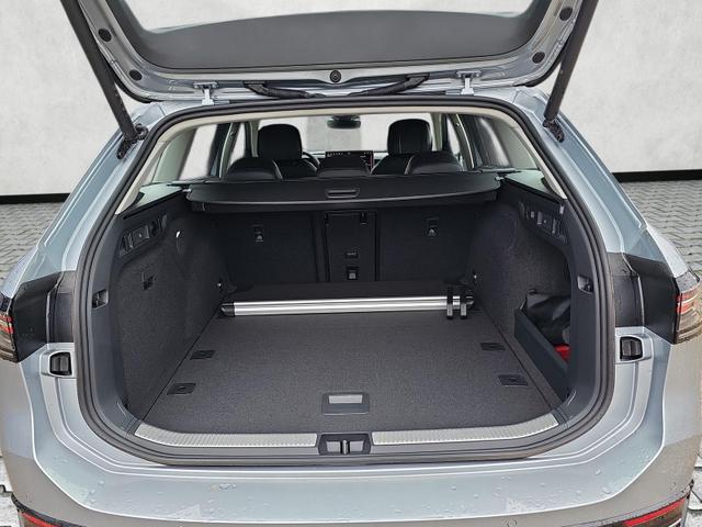 Volkswagen Passat Variant 2.0 TDI 110 kW Elegance DSG IQ.Light AHK 