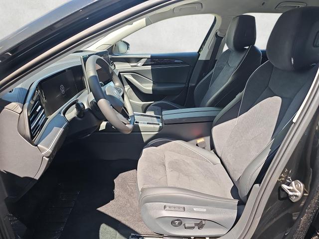 Volkswagen Passat Variant 2.0 TDI 110 kW Elegance DSG IQ.Light AHK 