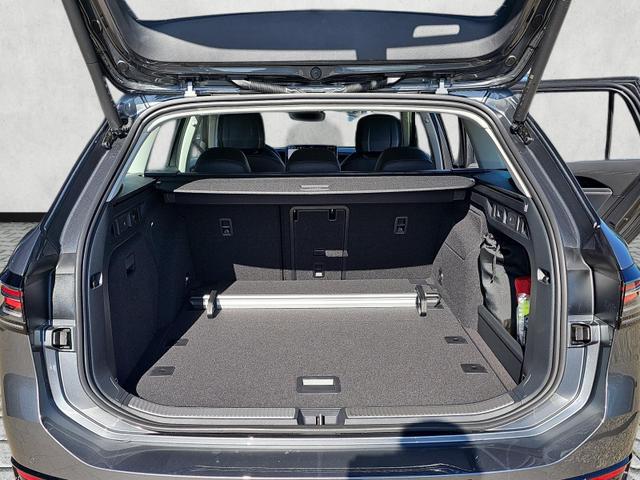 Volkswagen Passat Variant 2.0 TDI 110 kW Elegance DSG IQ.Light AHK 