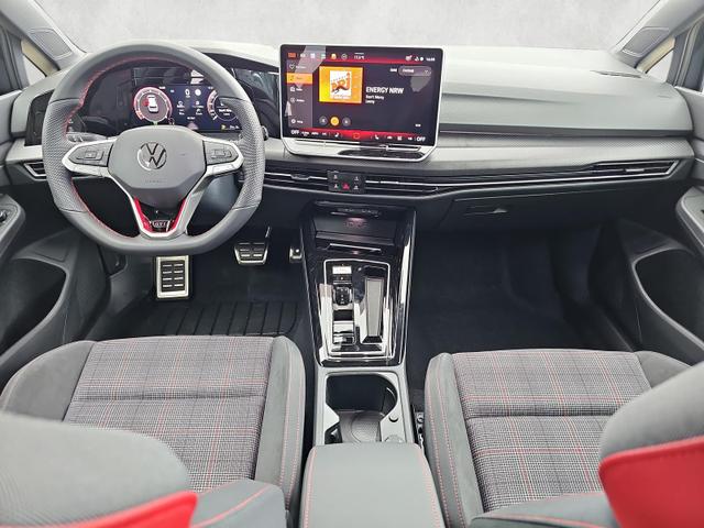 Volkswagen Golf 2.0 TSI 195 kW GTI DSG IQ.Light 19Zoll Pano Kamera 
