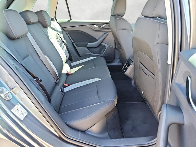 Skoda Kamiq Selection 1.0 TSI DSG Black 17Z Kamera SHZ 