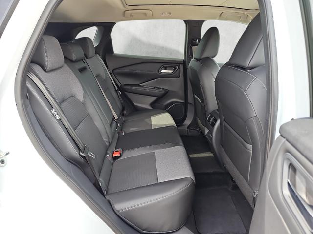 Nissan Qashqai 1.3 DIG-T X-Tronic 4WD N-Connecta Pano 
