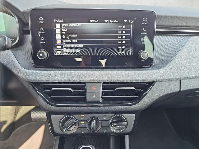 Skoda Kamiq Selection 1.0 TSI DSG Black 17Z Kamera SHZ 