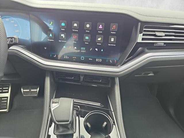 Volkswagen Touareg 3.0 TDI 210 kW 4Motion R-Line V6 / Pano 360Grad 