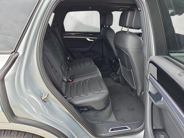 Volkswagen Touareg 3.0 TDI 210 kW 4Motion R-Line V6 / Pano 360Grad 