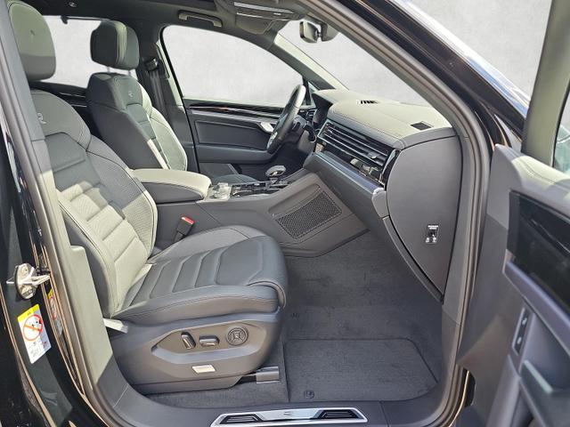 Volkswagen Touareg 3.0 TDI 210 kW 4Motion R-Line V6 / Pano 360Grad 