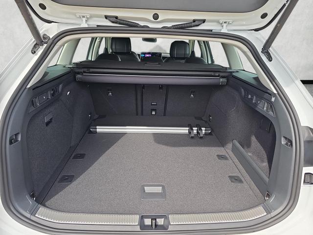Volkswagen Passat Variant 2.0 TDI 110 kW Elegance DSG IQ.Light AHK 