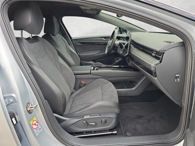 Volkswagen ID.7 Kombi Pro 210 kW Tourer BlackStyle AHK IQdr Intpaket 20Z 
