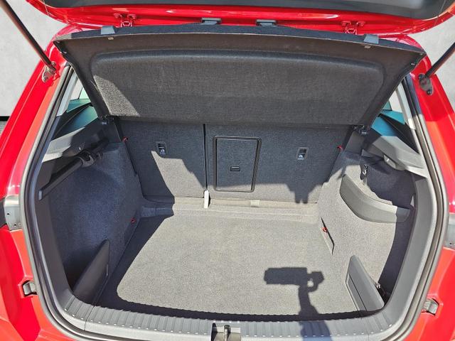 Skoda Karoq Selection 1.5 TSI DSG / ACC Kessy PDC 