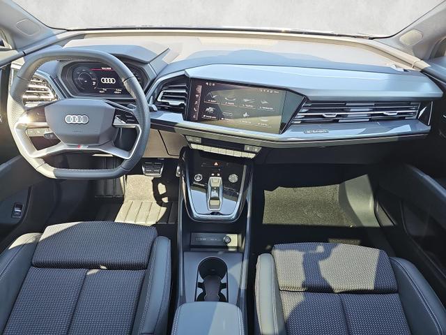Audi Q4 e-tron 45 basis quattro S / Ext.Paket S-line Pano 