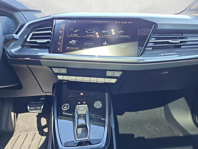 Audi Q4 e-tron 45 basis quattro S / Ext.Paket S-line Pano 