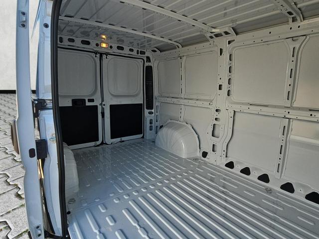Fiat Ducato 30 L2H1 120 Multijet Flachdach verblecht Kastenwagen 3T Diesel MT 