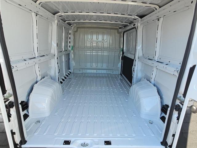 Fiat Ducato 30 L2H1 120 Multijet Flachdach verblecht Kastenwagen 3T Diesel MT 