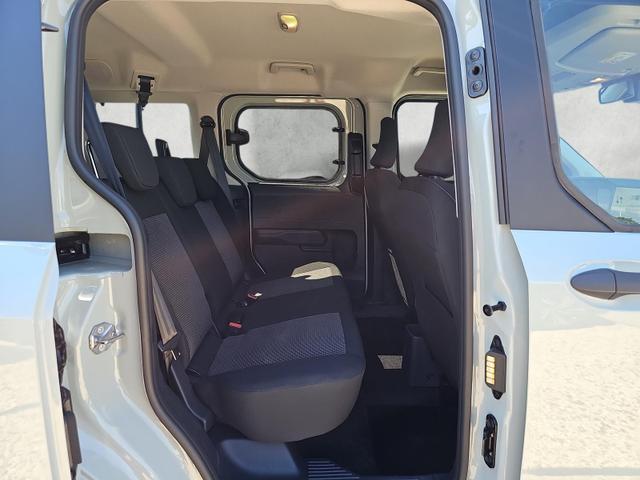 Ford Tourneo Courier Trend 1.0 EB 5JGar Kamera AHK 