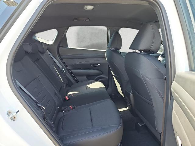 Hyundai TUCSON 1.6 T-Gdi HEV Black Line Kamera Keyless 