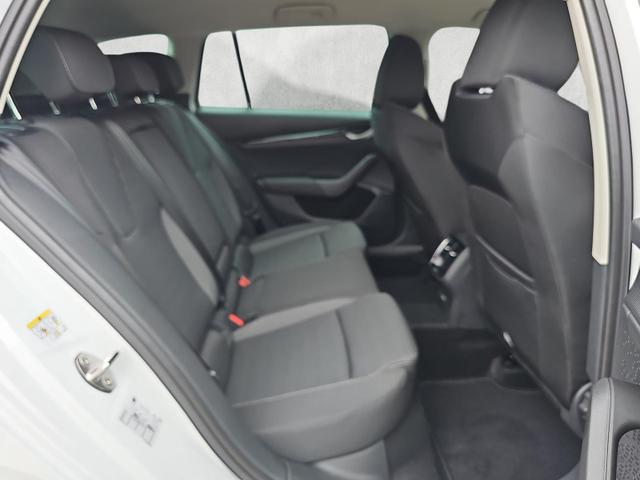 Skoda Octavia Combi 2.0 TDI 110 kW Selection DSG ACC Navi Kam 