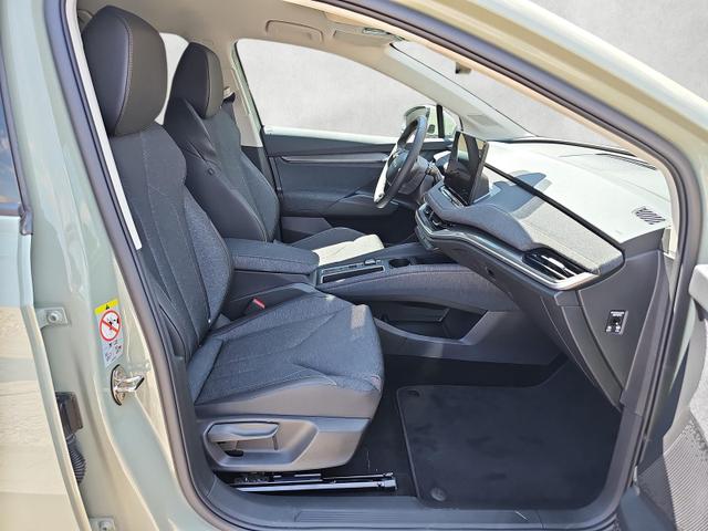 Skoda Elroq 60 Selection eHeckkl Matrix Kessy SideAss Kamera 19Z 