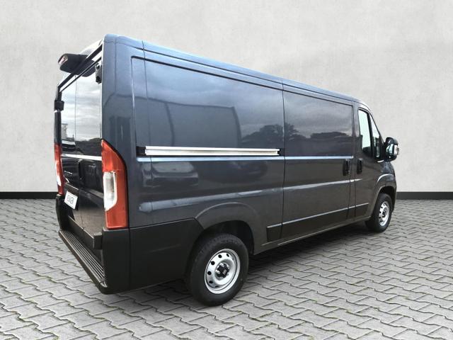 Fiat Ducato 30 L2H1 120 Multijet Flachdach verblecht Kastenwagen 3T Diesel MT 