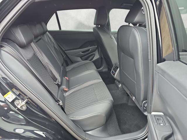 Volkswagen T-Roc 1.5 eTSI 110 kW R-Line DSG ACC AHK Keyless 18Zoll 