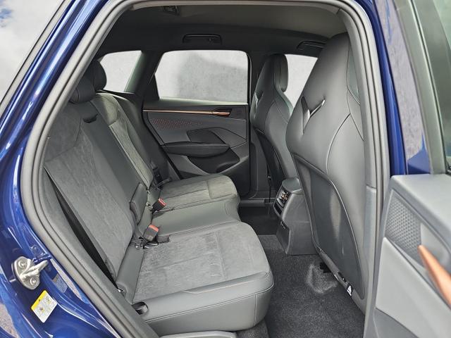 Cupra Terramar 1.5 e-Hybrid 150 kW TSI eHybrid Hadron Matrix Keyless 