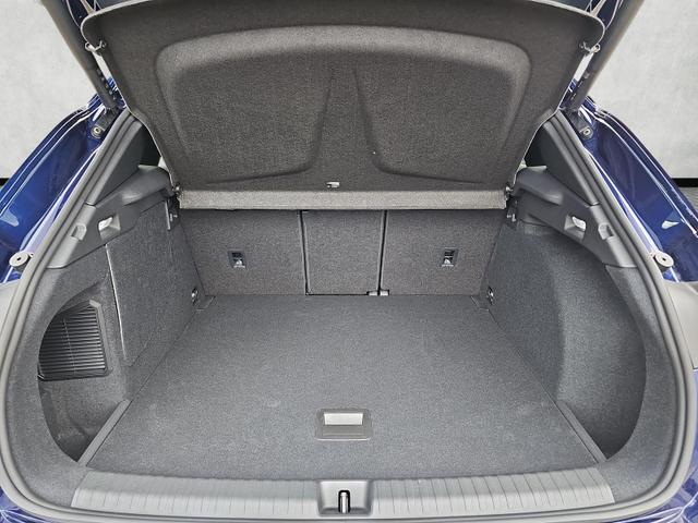 Cupra Terramar 1.5 e-Hybrid 150 kW TSI eHybrid Hadron Matrix Keyless 