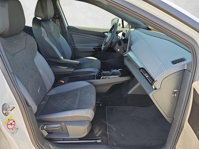 Volkswagen ID.4 Pro 210 kW mit Infotainment-Paket Infotainment- / Assistenz- Komfortp. 